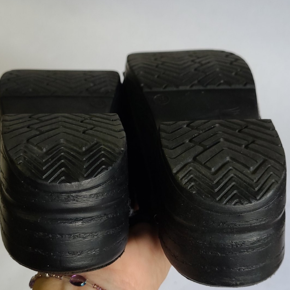 Dansko clogs - Picture 9 of 9